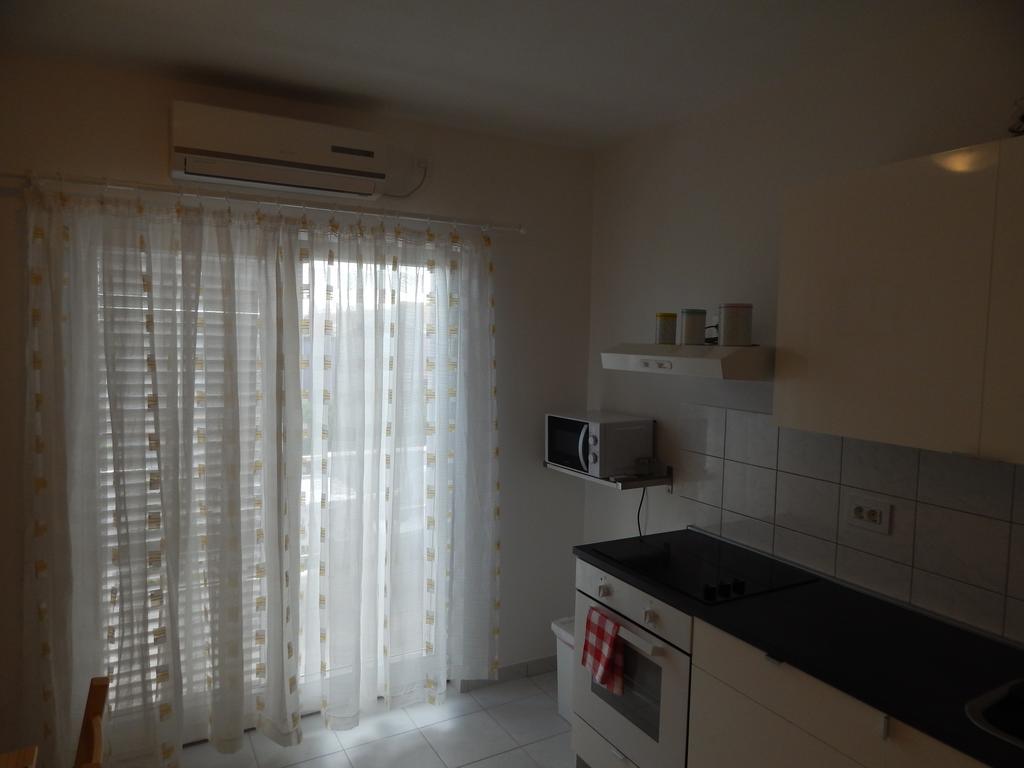 Apartment Saric Sukosan Exterior photo